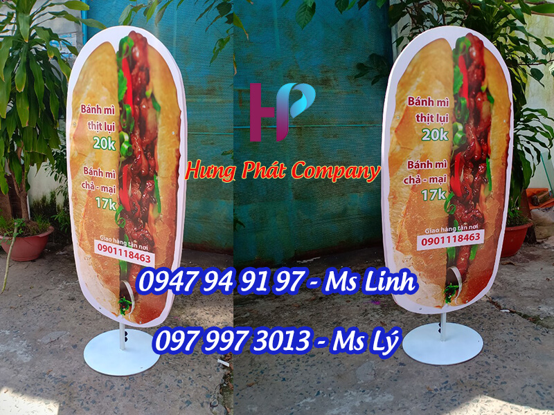 standee mo hinh khung sat